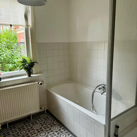 Leopold's Mit Garten Und Vesteblick Mitten In * コーブルク