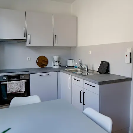 Leopold's Mit Garten Und Vesteblick Mitten In Apartamento