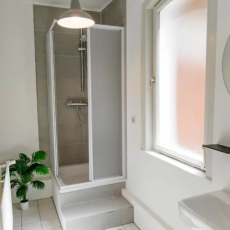 Apartment Leopold's Mit Garten Und Vesteblick Mitten In *