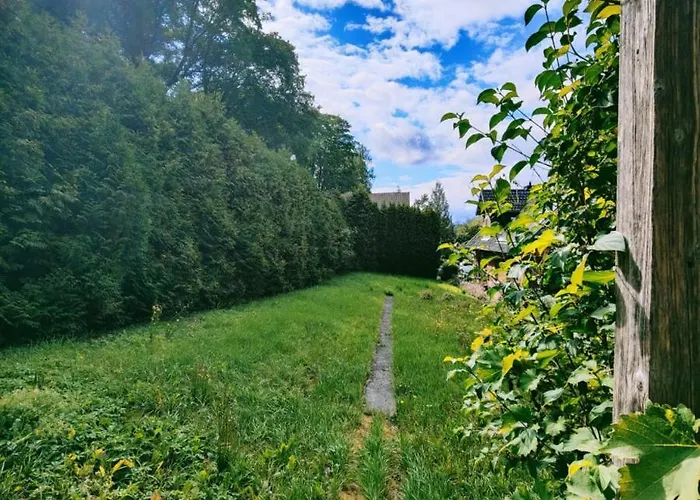 Leopold's Mit Garten Und Vesteblick Mitten In *