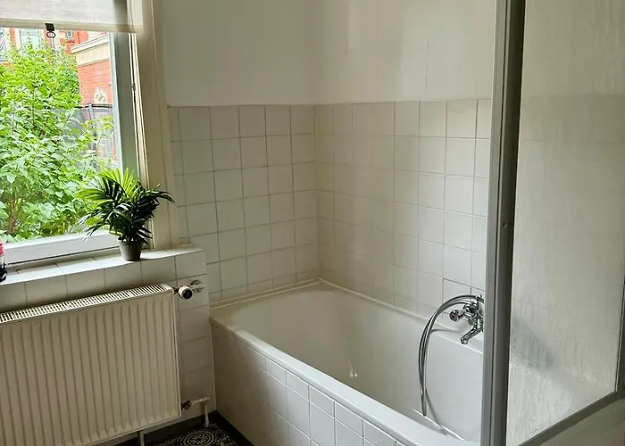 Leopold's Mit Garten Und Vesteblick Mitten In * كوبورغ